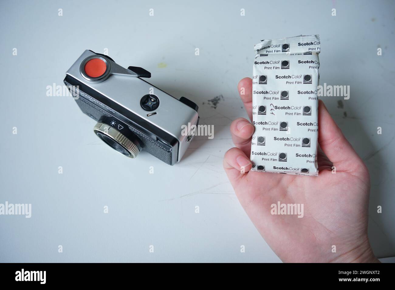 100 iso hi-res stock photography and images - Alamy