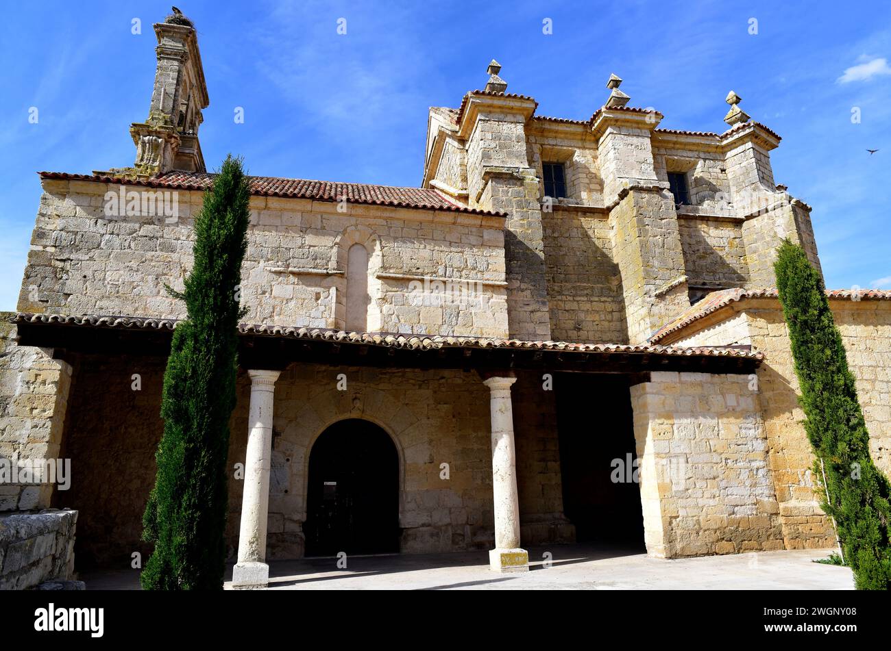 Urueña, Santa Maria del Azogue church (16-18th centuries). Conjunto Historico-Artistico. Valladolid province, Castilla y Leon, Spain. Stock Photo