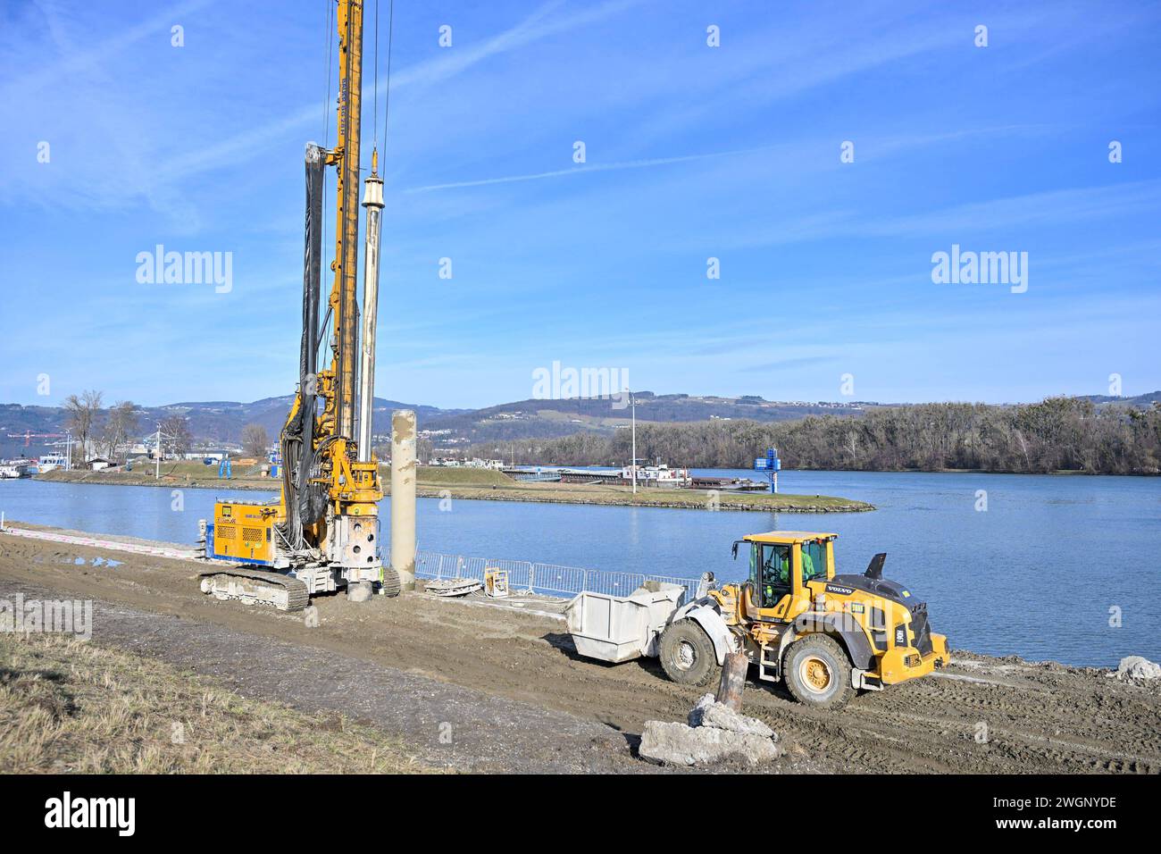 Spatenstich Hochwasserschutz Hafen Linz, 06.02.2024, Hafen Linz, AUT ...