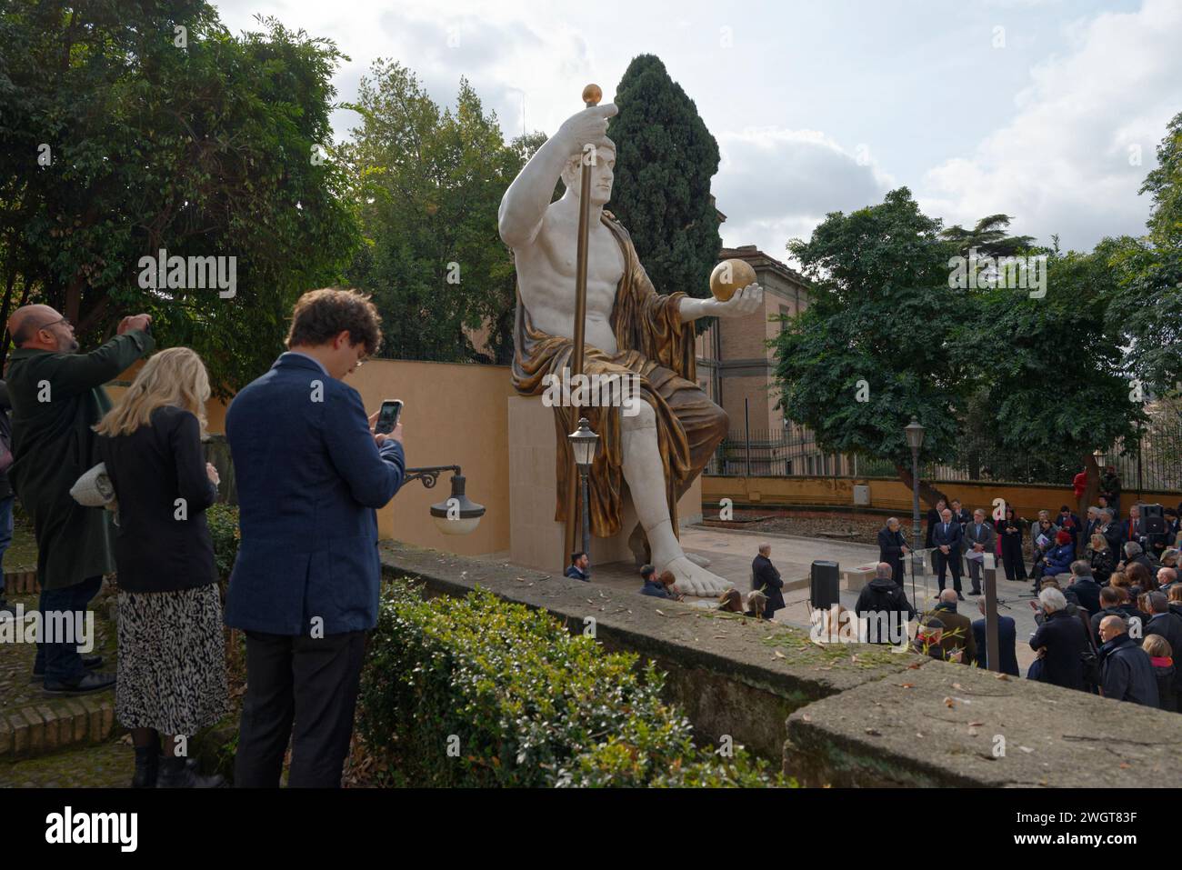 The colossal statue of Constantine, dating back to the 4th century AD ...