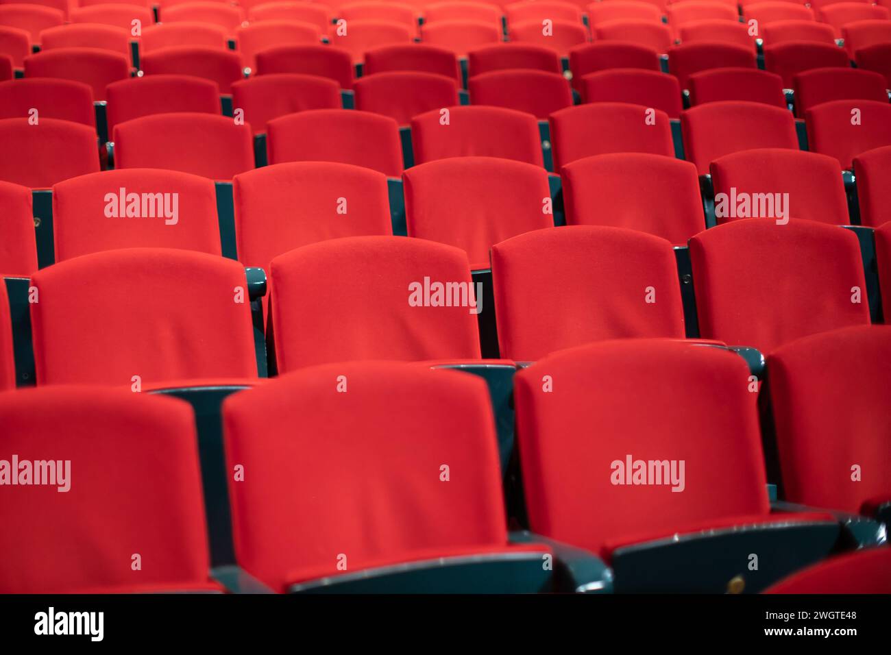 empty red velvet seats in movie theater Stock Photo - Alamy