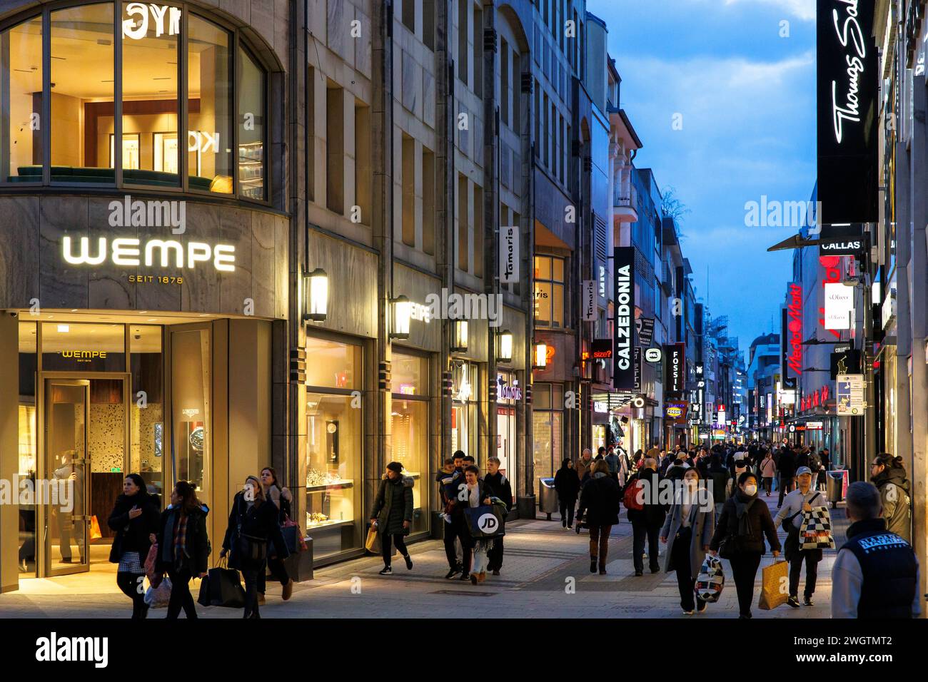 jeweler's shop Wempe on shopping street Hohe Stasse / Am Hof, Cologne, Germany. Juwelier Wempe auf der Einkaufsstrasse Hohe Strasse / Am Hof, Koeln, D Stock Photo