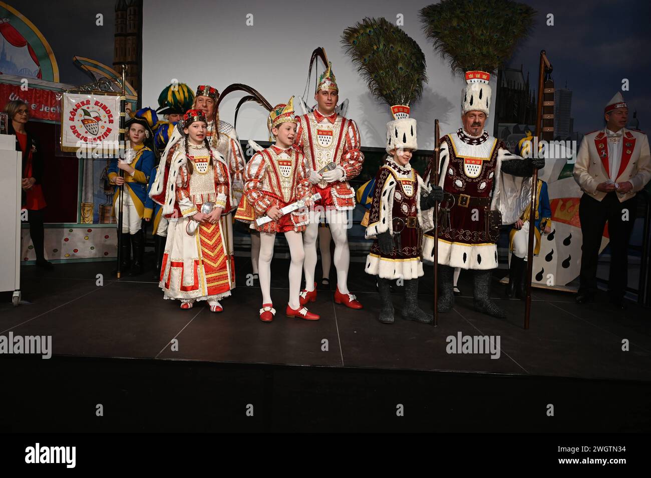  Das Kölner Karneval Dreigestirn für die Karnevalsession 2024. l-r 