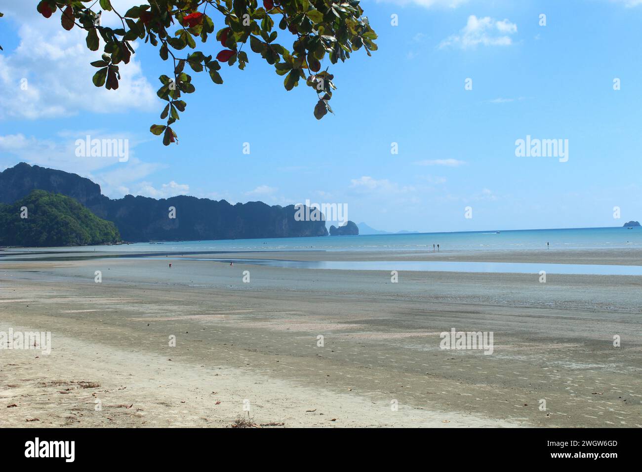 Panorama view sea low hi-res stock photography and images - Alamy