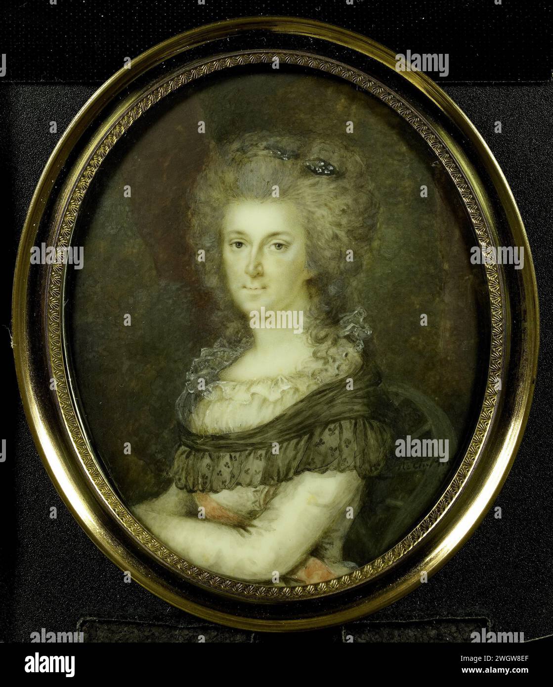 Frederika Sophia Wilhelmina (Wilhelmina; 1747-1820), princess of Prussia. Wife of Prince Willem V, Johannes Emilius Phaff, 1767 - 1820 miniature (painting) Portrait of Frederika Sophia Wilhelmina (1747-1820), princess of Prussia. Wife of Prince Willem V. Ten Halven Lijve, sitting in a chair, to the left. Part of the portrait miniatures collection.  ivory. metal. glass Stock Photo