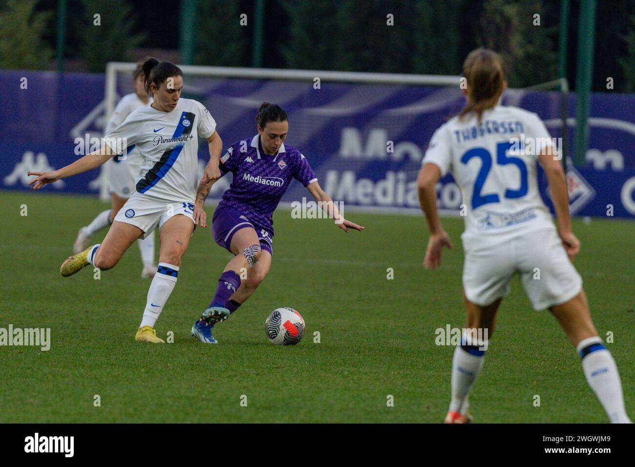 Florence, Italy. 06th Feb, 2024. Florence, Italy, February 6th 2024: Michela Catena (10 Fiorentina) during the Coppa Italia Women quarter-finals match between Fiorentina Women and Inter Women at Viola Park in Florence, Italy. (Sara Esposito/SPP) Credit: SPP Sport Press Photo. /Alamy Live News Stock Photo