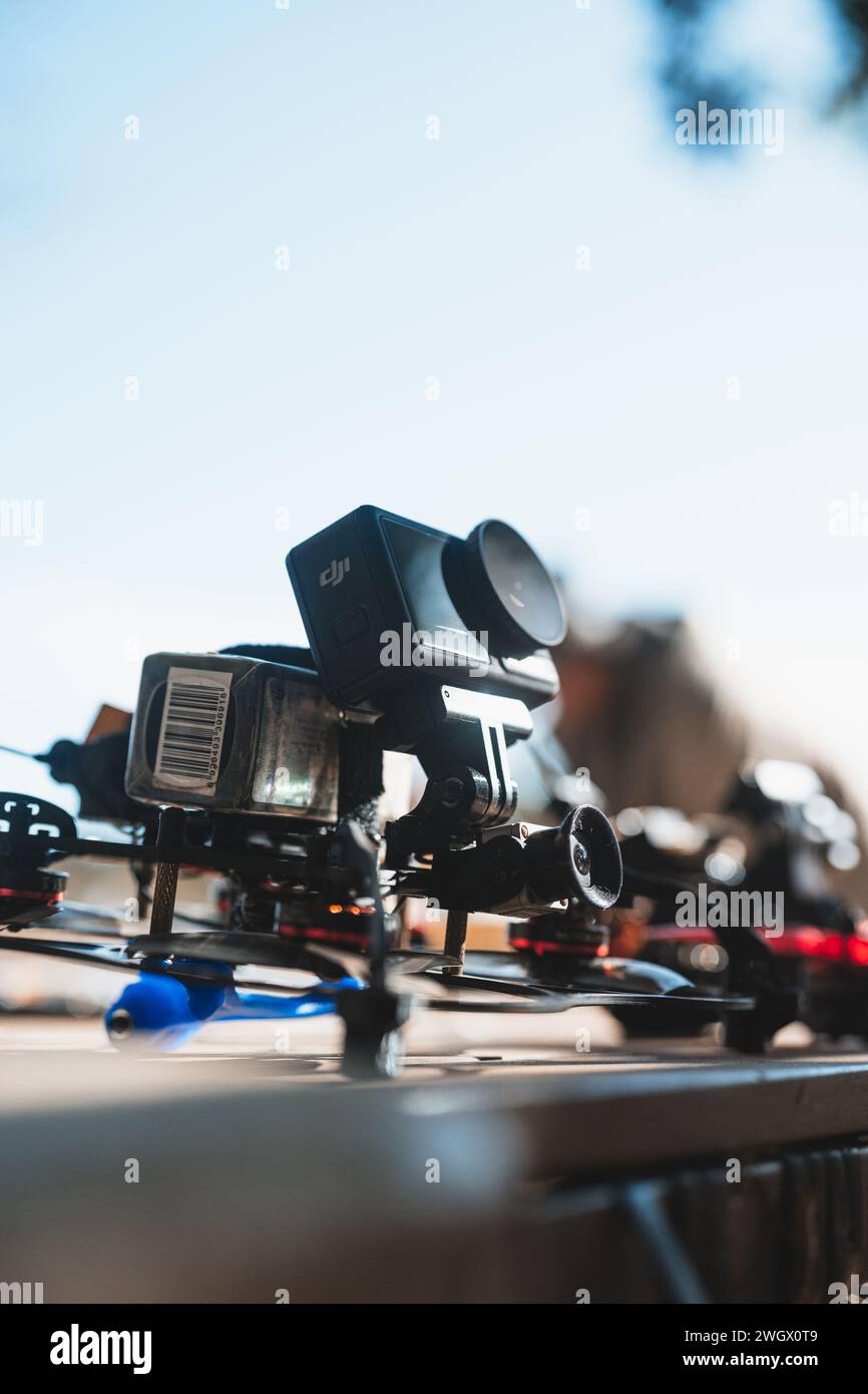 photo de drone fpv et stabilisé custom et DJI type mavic et inspire ansi que de course de drone racing Stock Photo