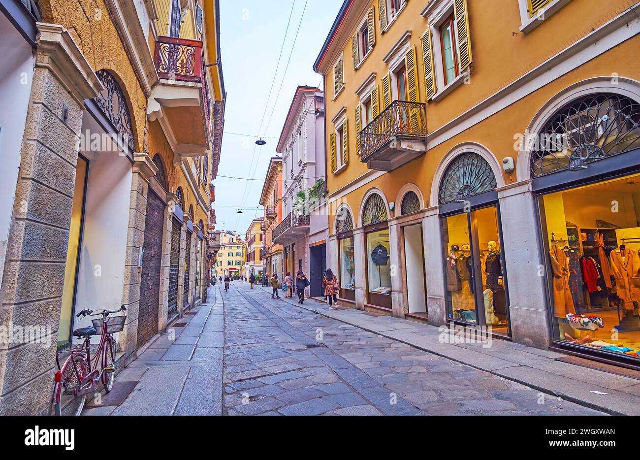 Enjoy the walk and shopping on evening Corso Giuseppe Mazzini, Cremona, Lombardy, Italy Stock Photo