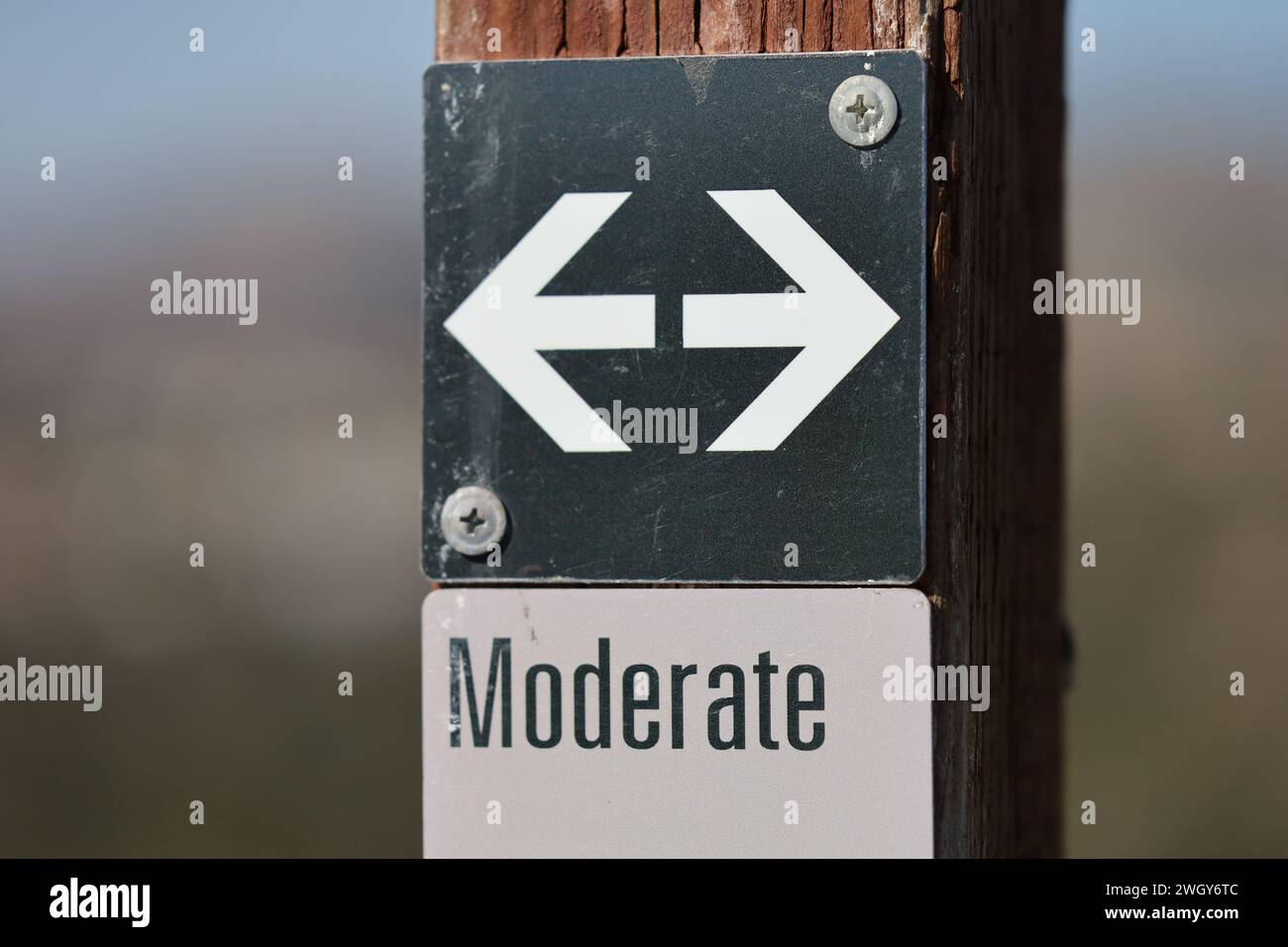 Sign informative hi-res stock photography and images - Alamy