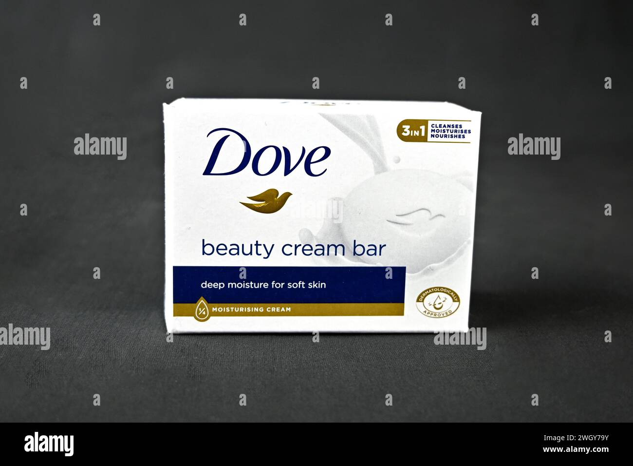 Dove Soap pH Test| Is Dove Soap Safe to use on Skin? - YouTube