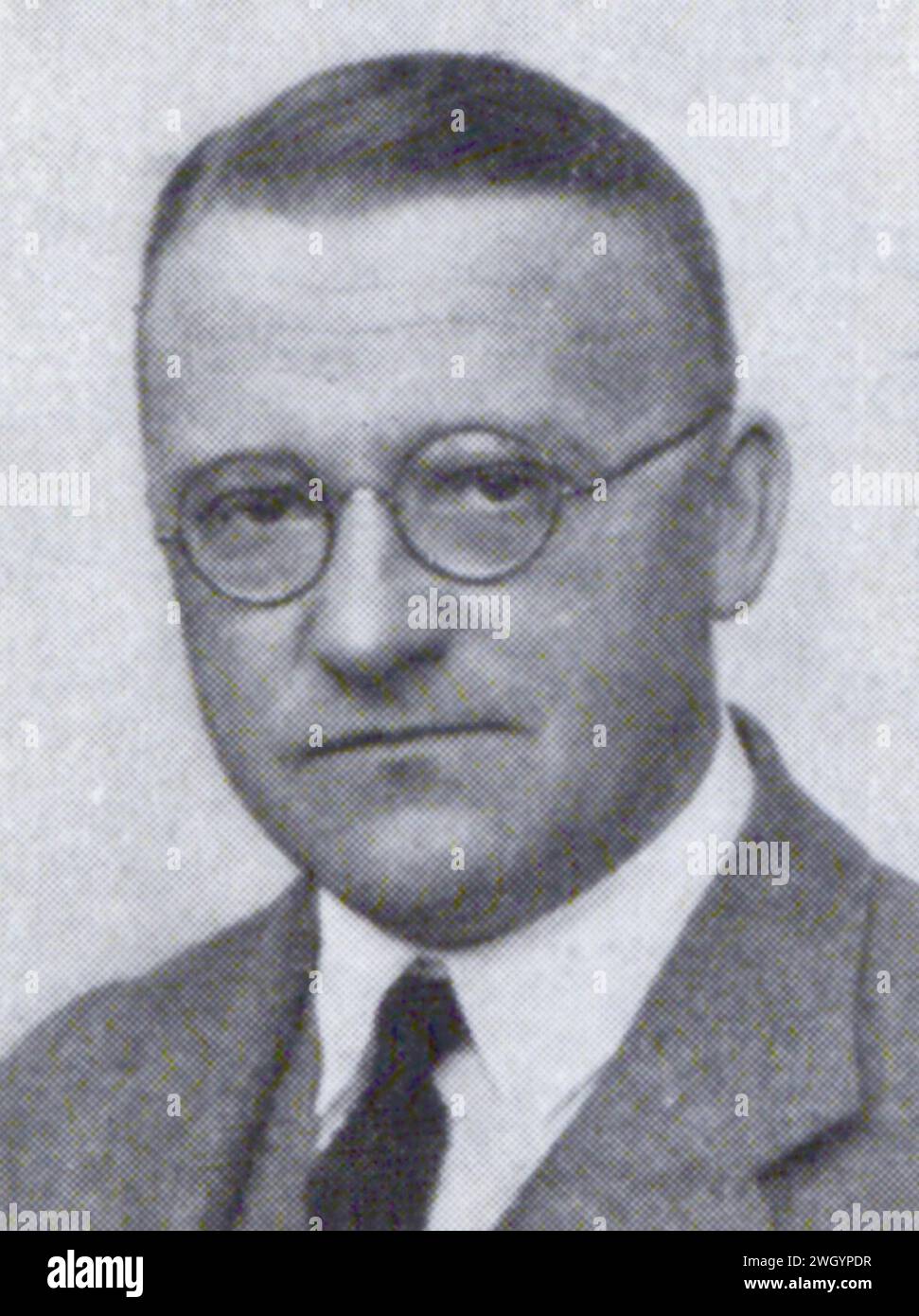 Bachmann-wilhelm-chemiker-in-trommsdorff-paul-der-lehrkoerper-der-TH-hannover-1831-1931-hannover-1931-s026. Stock Photo