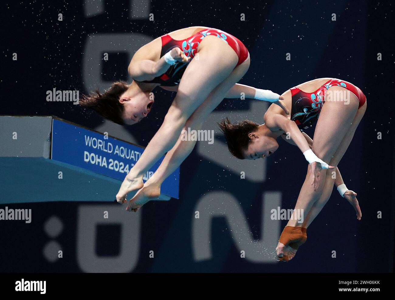 (240207) DOHA, Feb. 7, 2024 (Xinhua) Chen Yuxi (L)/ Quan Hongchan