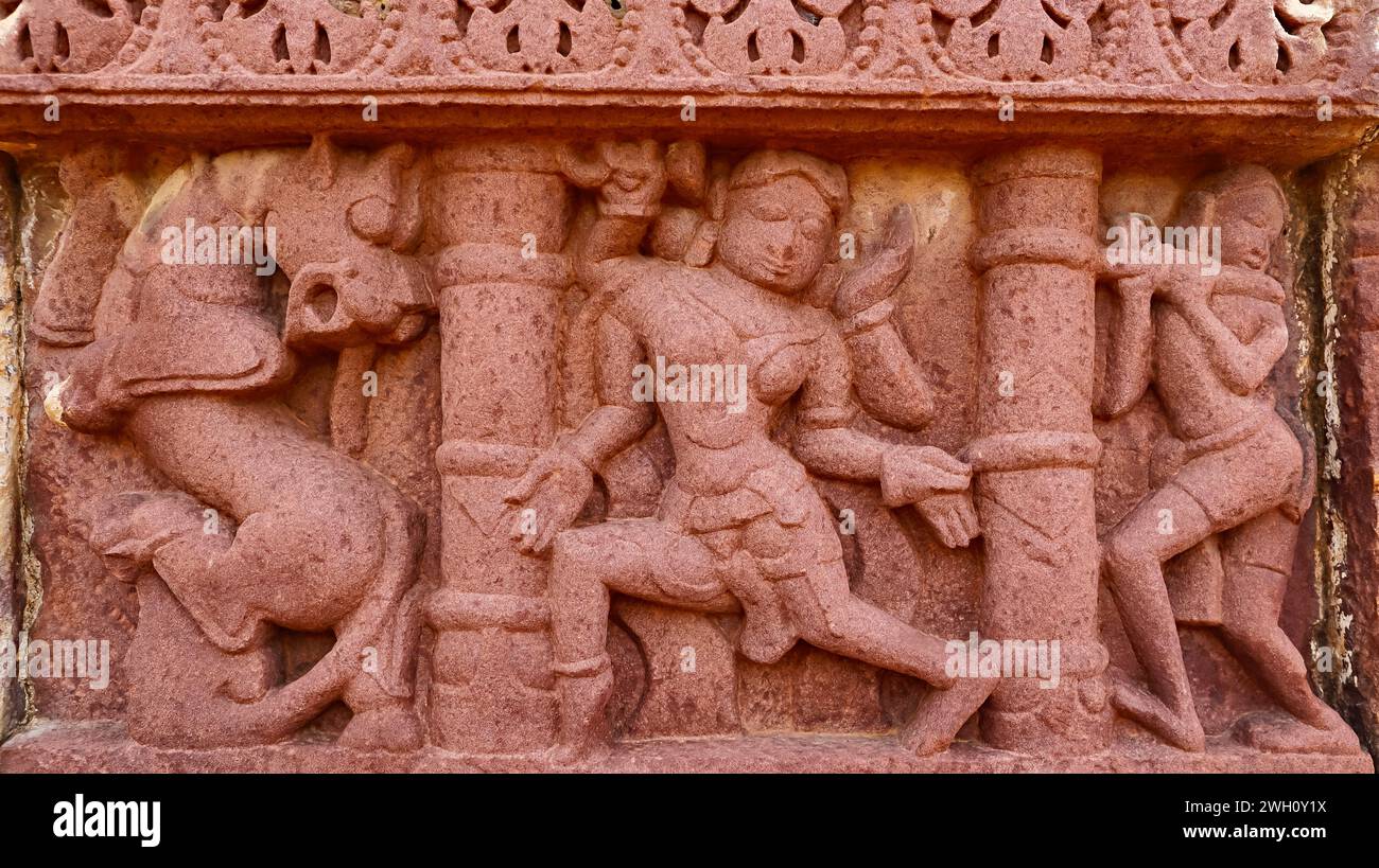 Carvings of Yali and Hindu deities Panel on the Group of Jain Temples, Peenjana, Baran, Rajasthan, India. Stock Photo