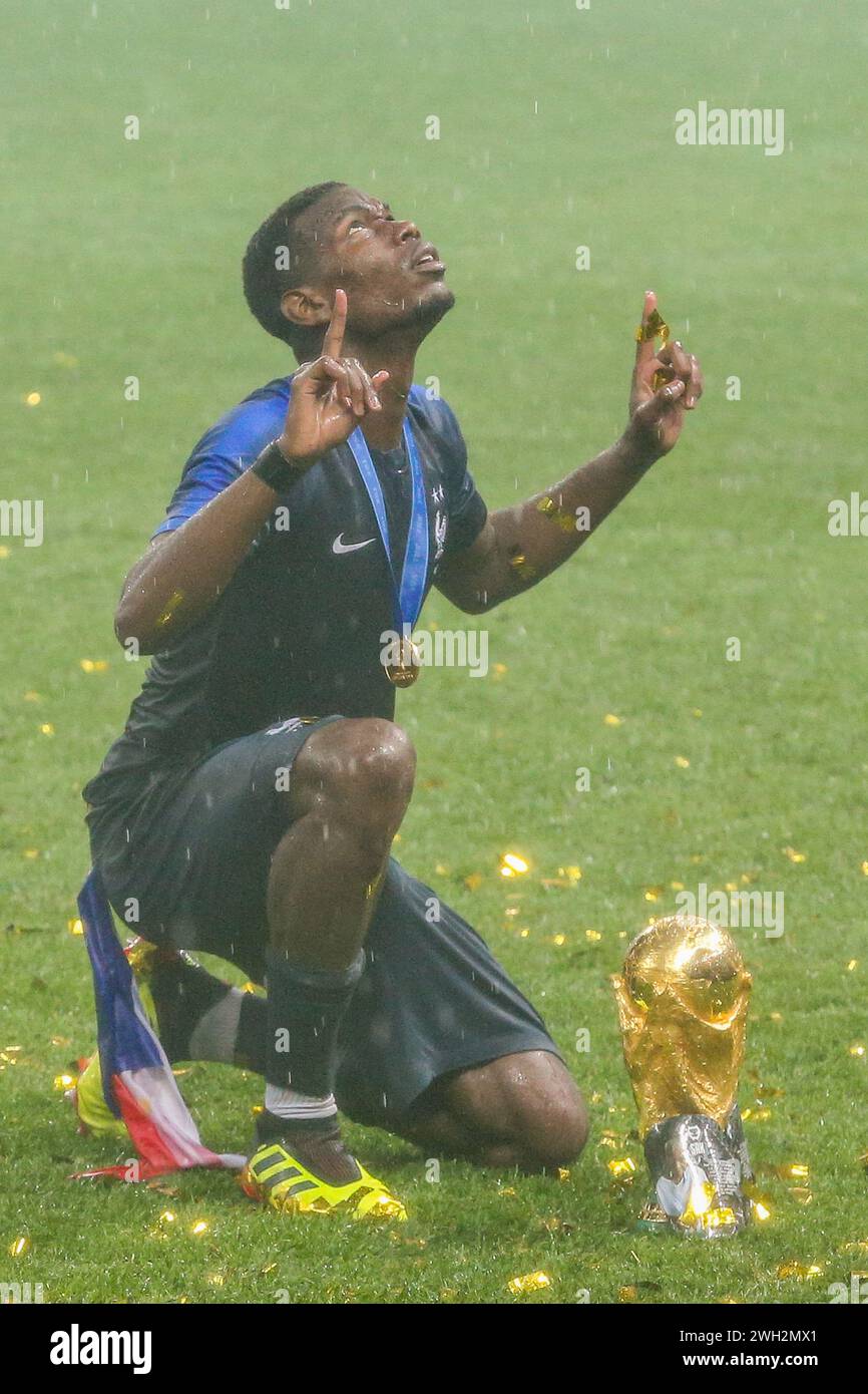 Moscow, Russia. 15th July, 2018. Paul Pogba of France celebrates with the trophy during the FIFA World Cup 2018 Final match between France and Croatia at Luzhniki Stadium. Final score: France 4:2 Croatia. Credit: SOPA Images Limited/Alamy Live News Stock Photo