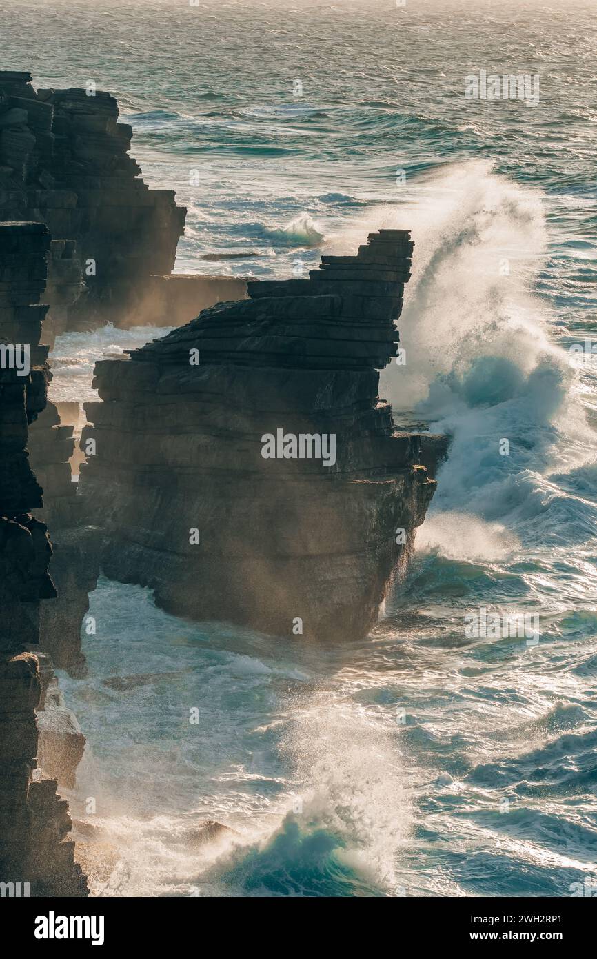 Atlantic ocean water rocky coast hi-res stock photography and images ...