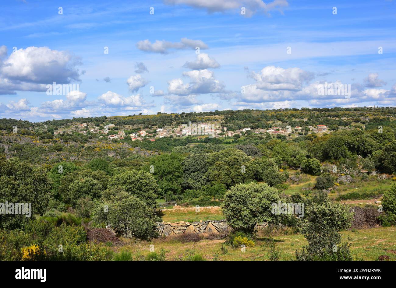 Fornillos de Fermoselle, Villar del Buey municipality. Panoramic view. Zamora province, Castilla y Leon, Spain. Stock Photo