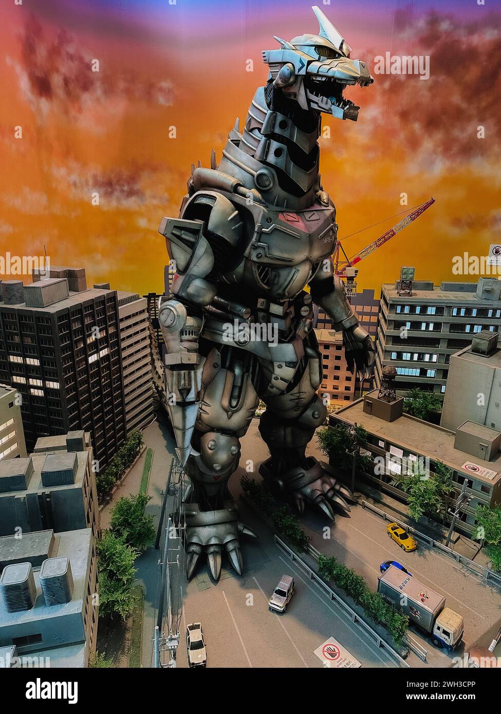 Godzilla tokyo japan hi-res stock photography and images - Alamy