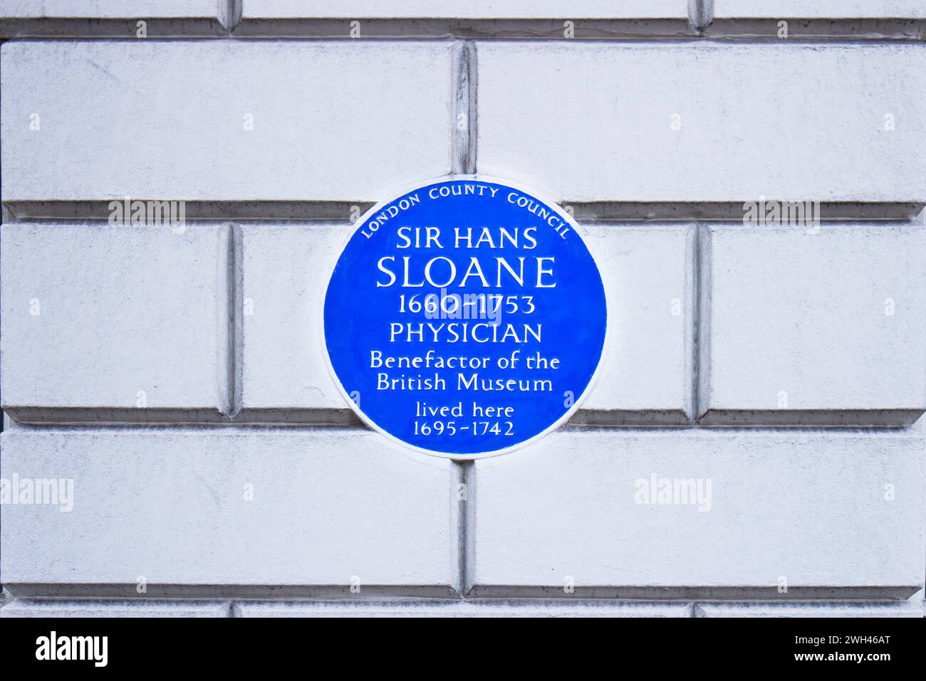 Commemorative Blue Plaque for physician Sir Hans Sloane (1660-1753) in London Stock Photo