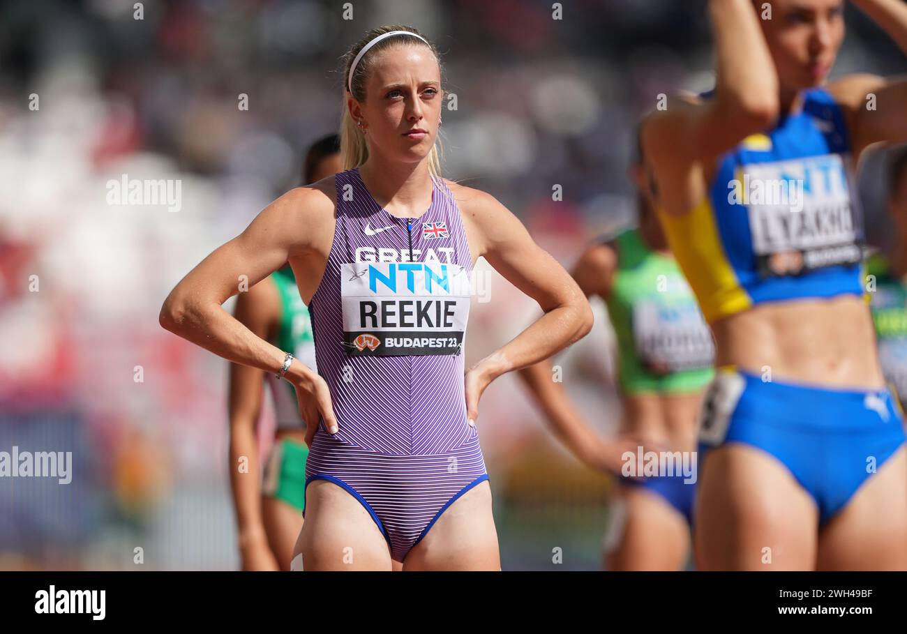 Jemma REEKIE participating in the 800 meters at the World Athletics ...