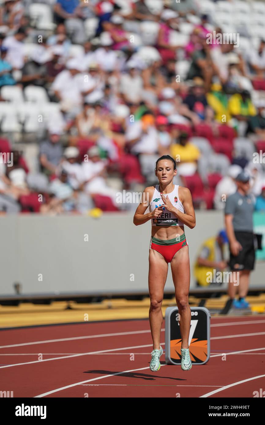 Bianka KÉRI participating in the 800 meters at the World Athletics