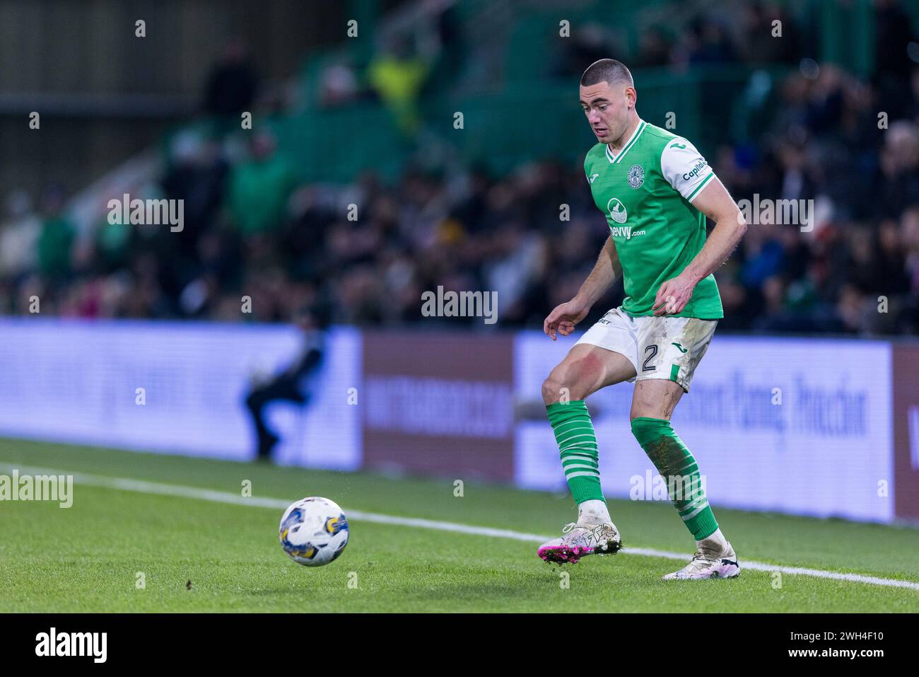 Edinburgh, Scotland. 07 February 2024.  Lewis Miller (2 - Hibernian) receives a pass  Credit: Raymond Davies / Alamy Live News Stock Photo