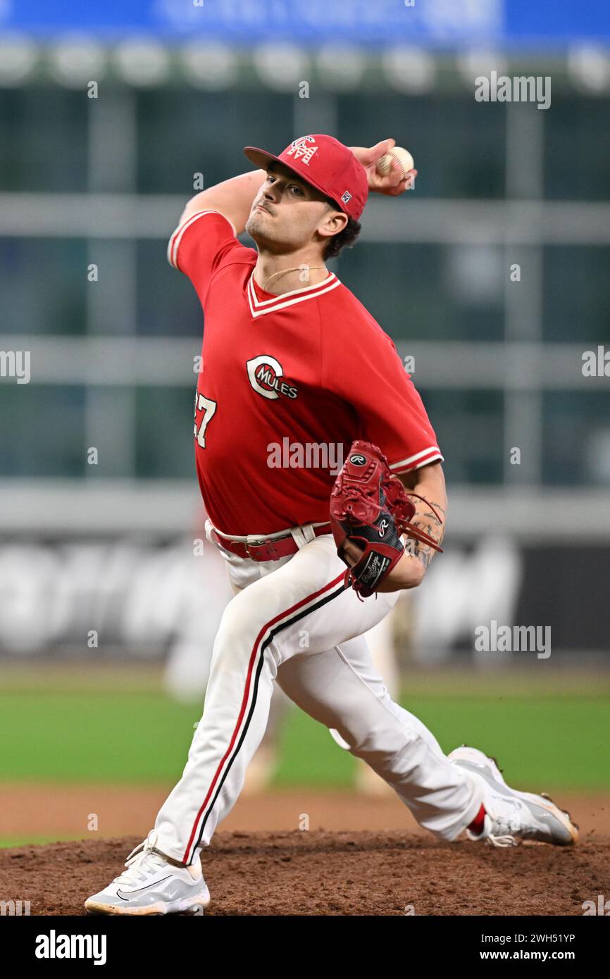 Central Missouri Mules RHP Aiden Smith (27) during the Houston Winter