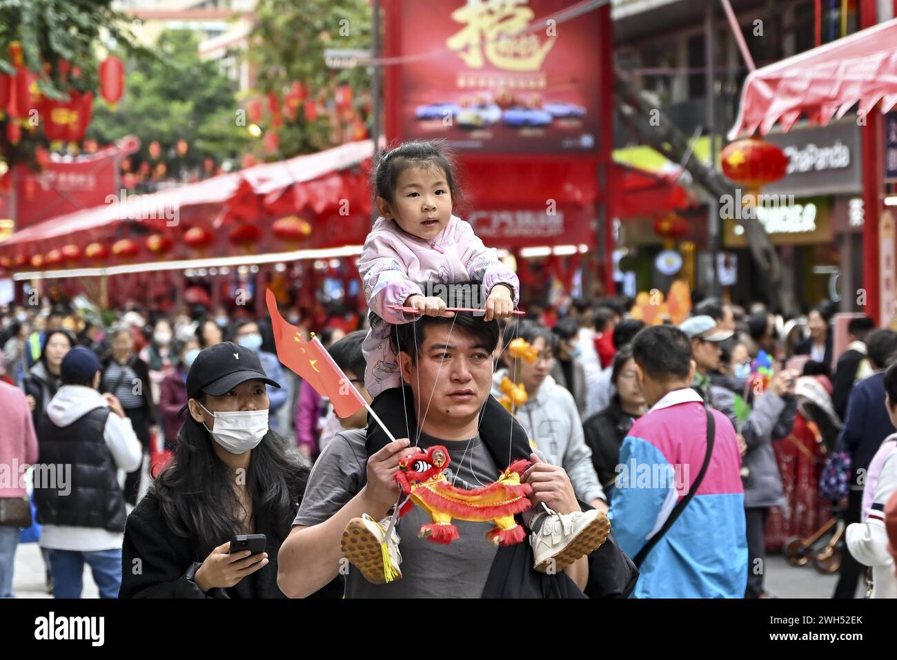 **CHINESE MAINLAND, HONG KONG, MACAU AND TAIWAN OUT** A flower market ...