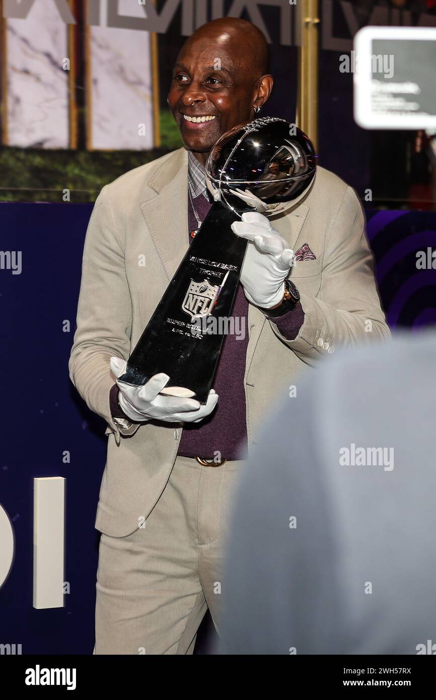 Las Vegas, NV, USA. 07th Feb, 2024. NFL Hall of Fame member Jerry Rice ...