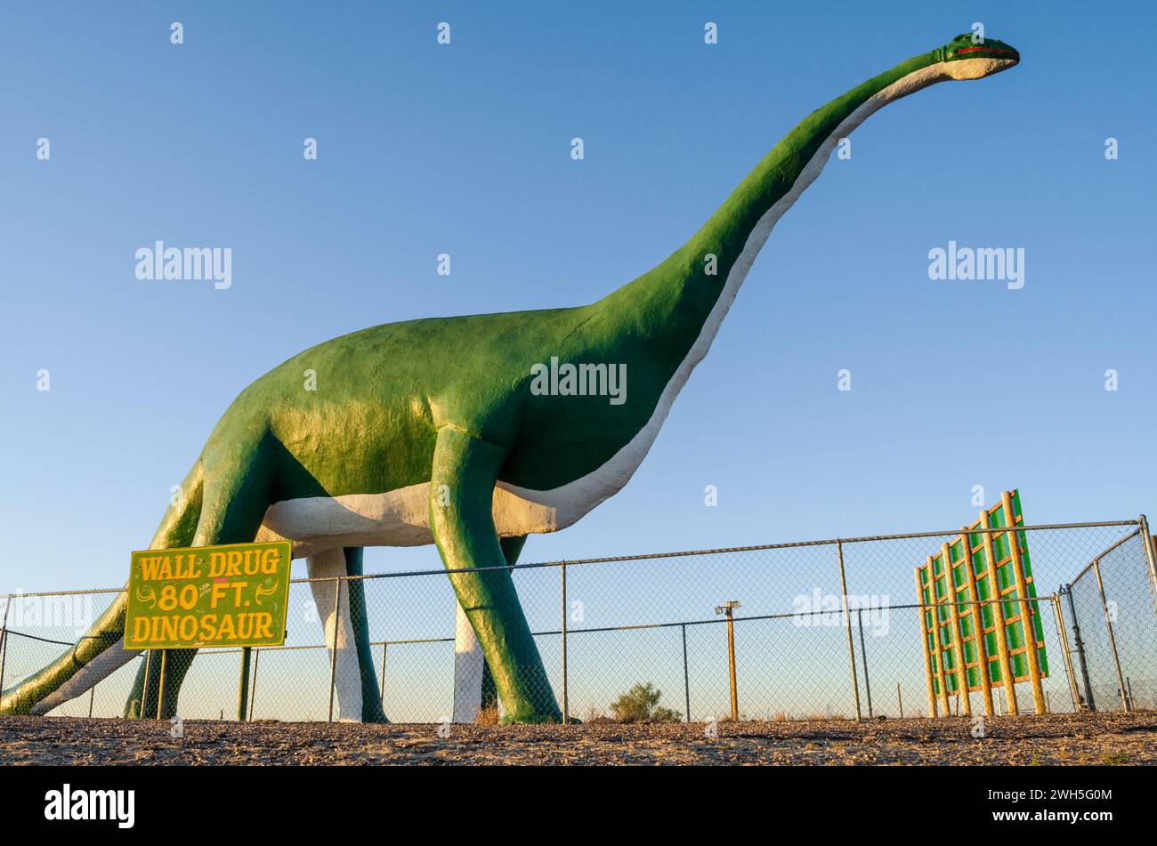 The Dinosaur outside of Wall Drug Store, Gift Shop and Eatery in South
