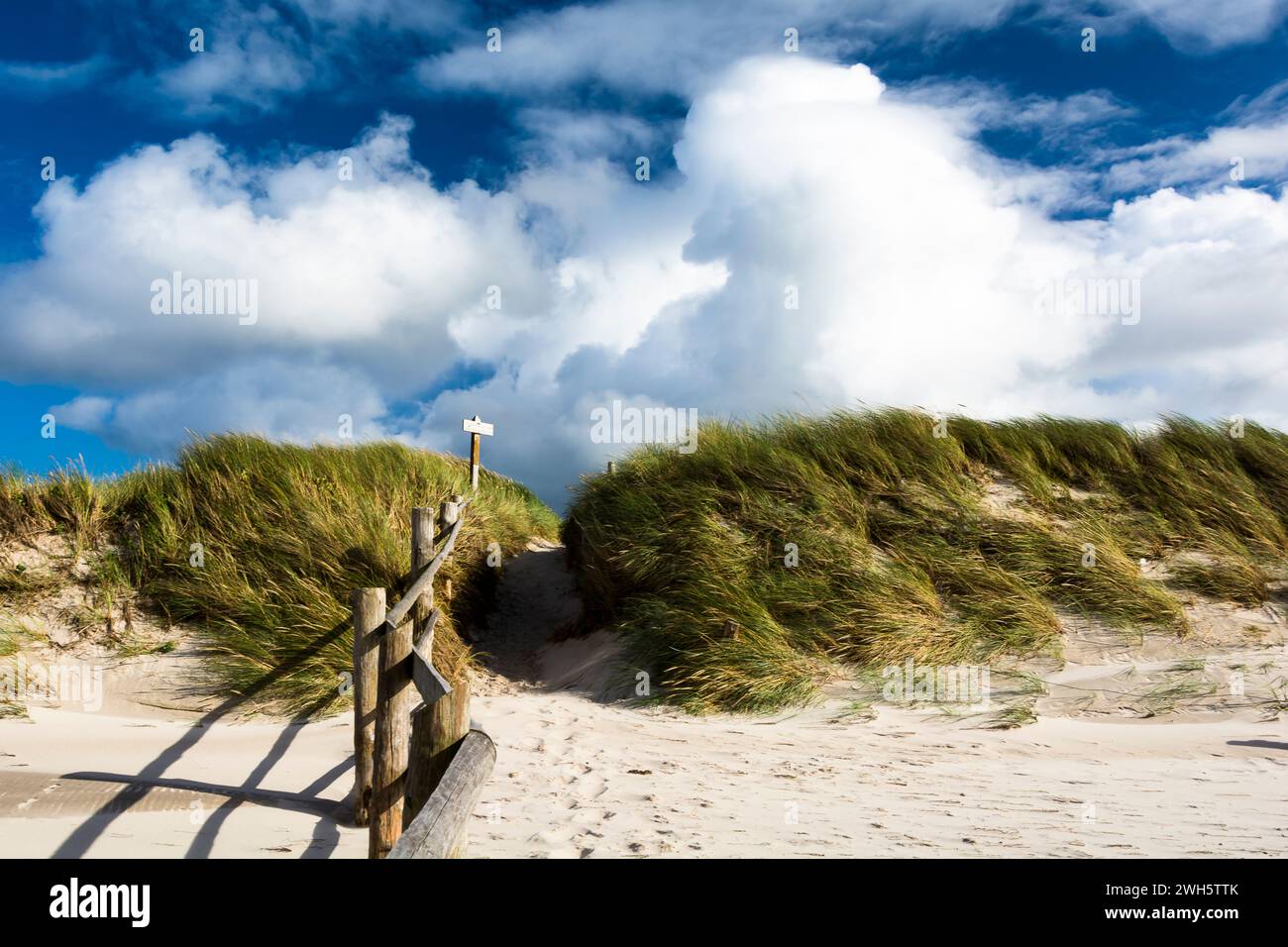 A beach crossing on the west coast of Prerow on the Fischland-Dars on the German Baltic Sea. Stock Photo