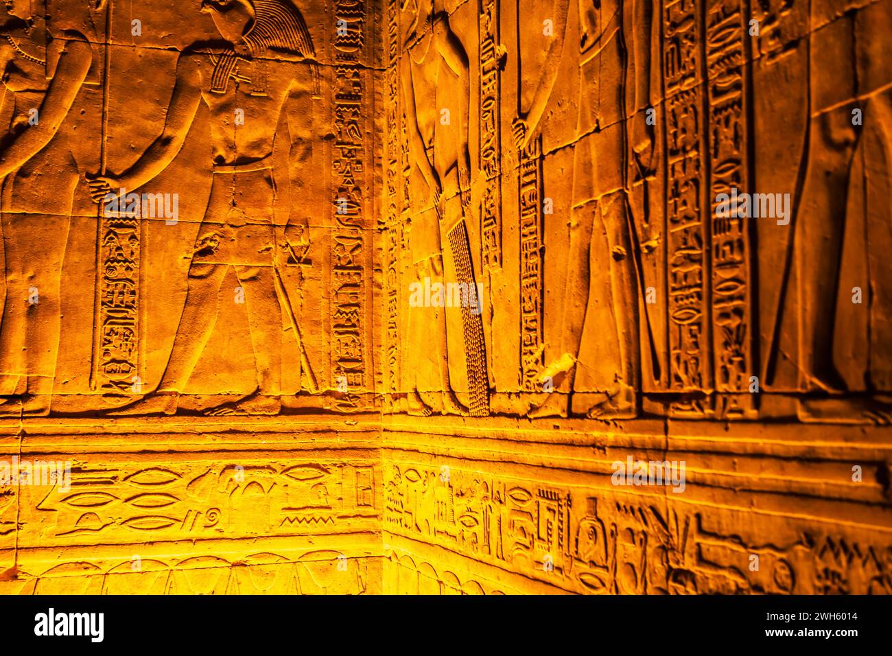 Interior edfu temple famous hi-res stock photography and images - Alamy