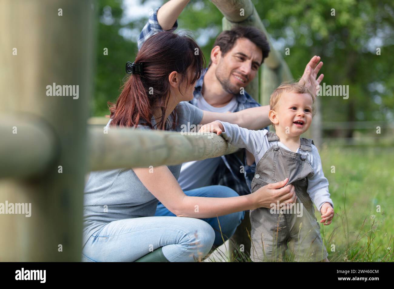 Farming family parents child hi-res stock photography and images - Alamy