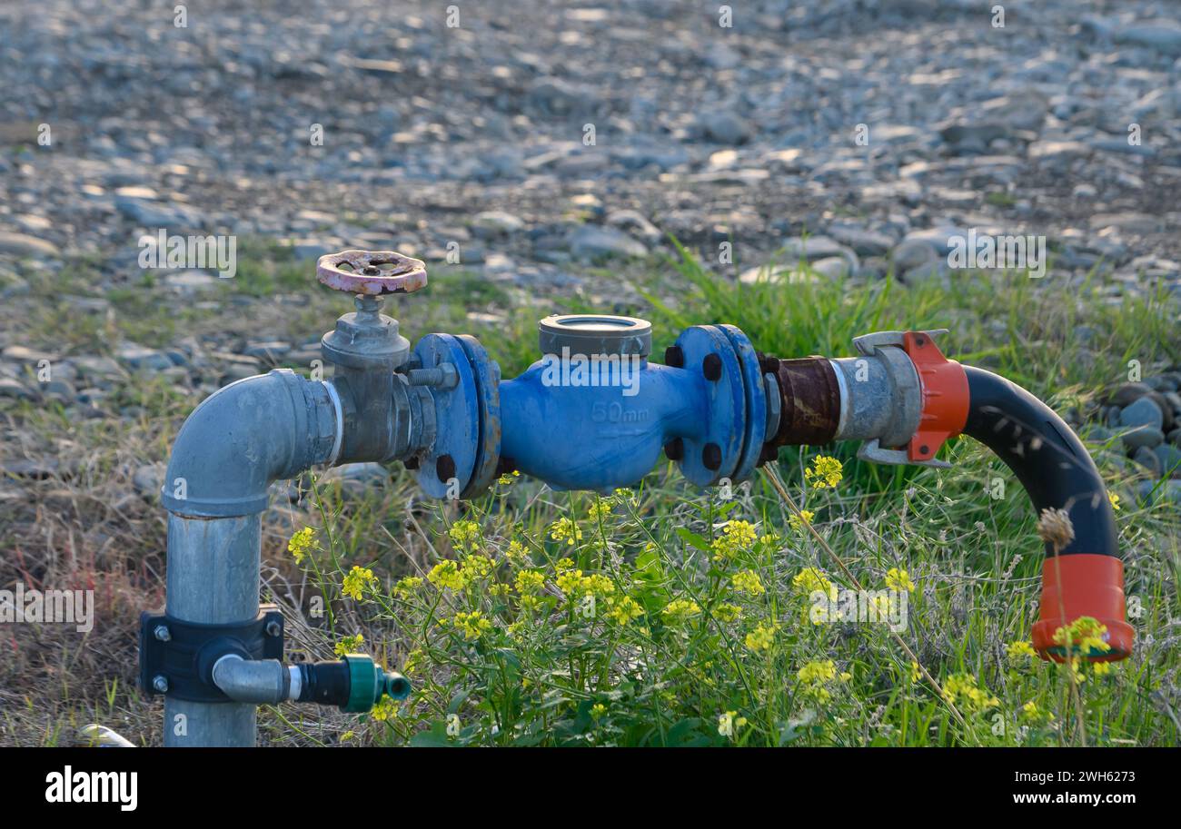 Green line pressure water meter hi-res stock photography and images - Alamy