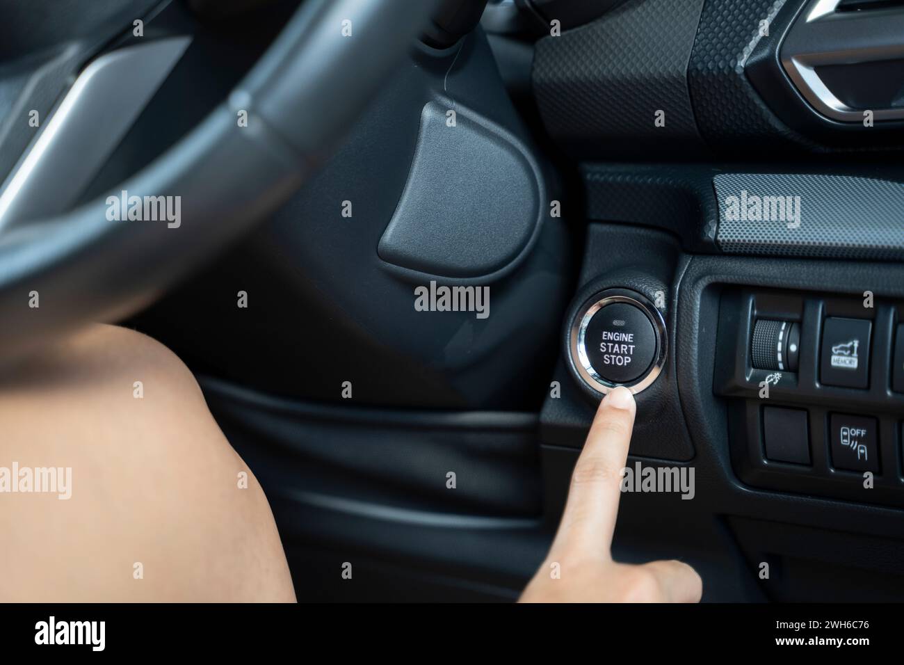 Start Button Incar Start button hi-res stock photography and images - Alamy