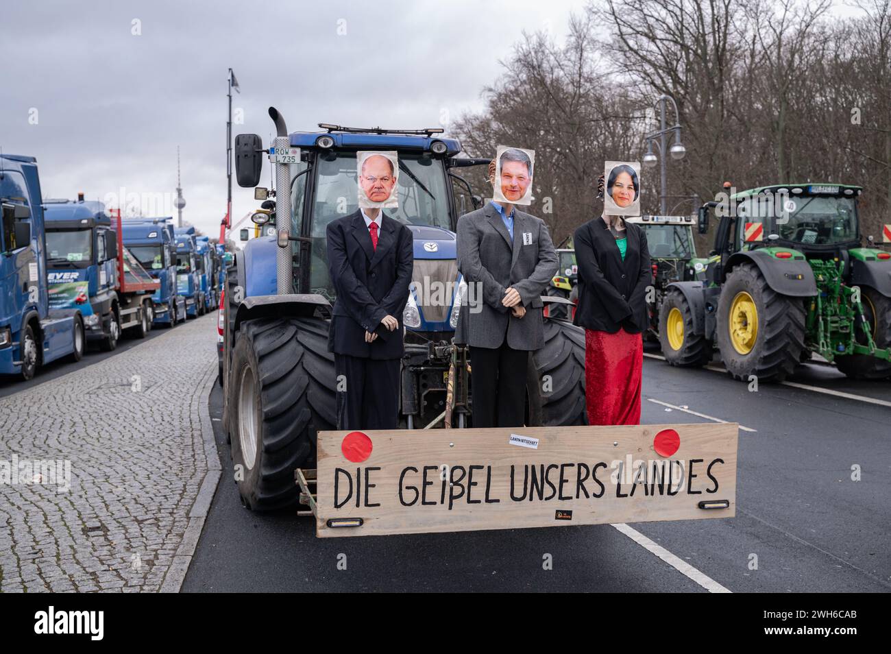15.01.2024, Berlin, Germany, Europe - Farmers and workers of the transport industry protest with tractors against budget cuts in agricultural sector. Stock Photo