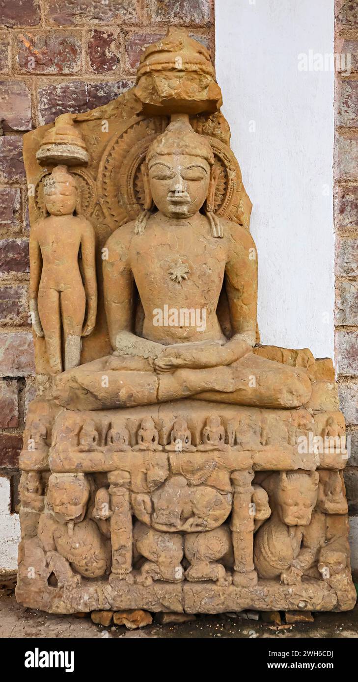 Statue of Mahavir Jain in the Campus of  Shri Pataleshwar Temple, Malhar, Bilaspur, Chhattisgarh, India. Stock Photo