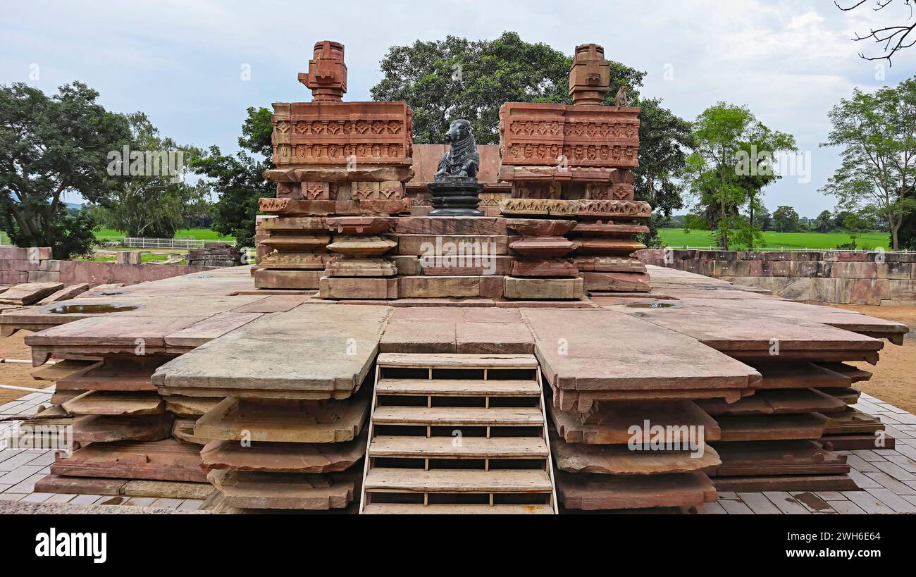 View of Nandi Mandapam in Front of Kakatiya Rudreshwara Temple, Palampet, Warangal, Telangana, India. Stock Photo