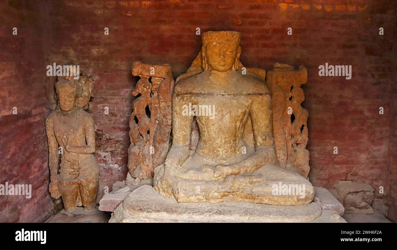 Broken Sculpture of Lord Buddha in the Anandprabhkuti Vihar, Sirpur, Mahasamund, Chhattisgarh, India. Stock Photo
