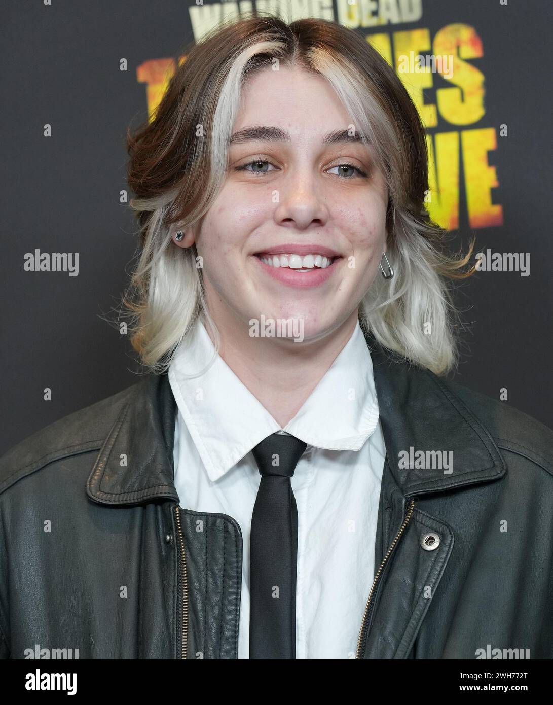 OnlyJayus arrives at the THE WALKING DEAD: THE ONES WHO LIVE Premiere ...