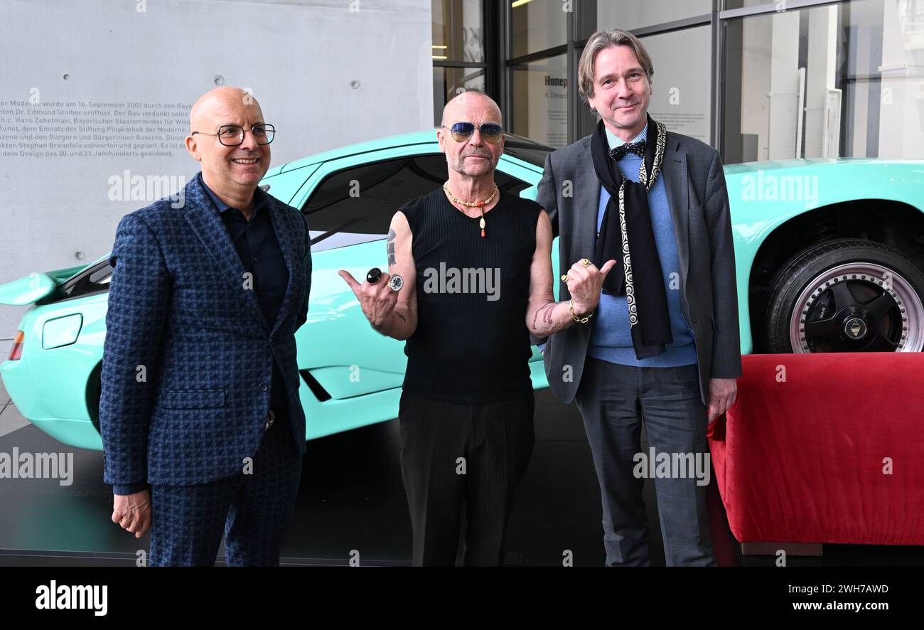 Munich, Germany. 08th Feb, 2024. Curator Bernhart Schwenk (l-r ...