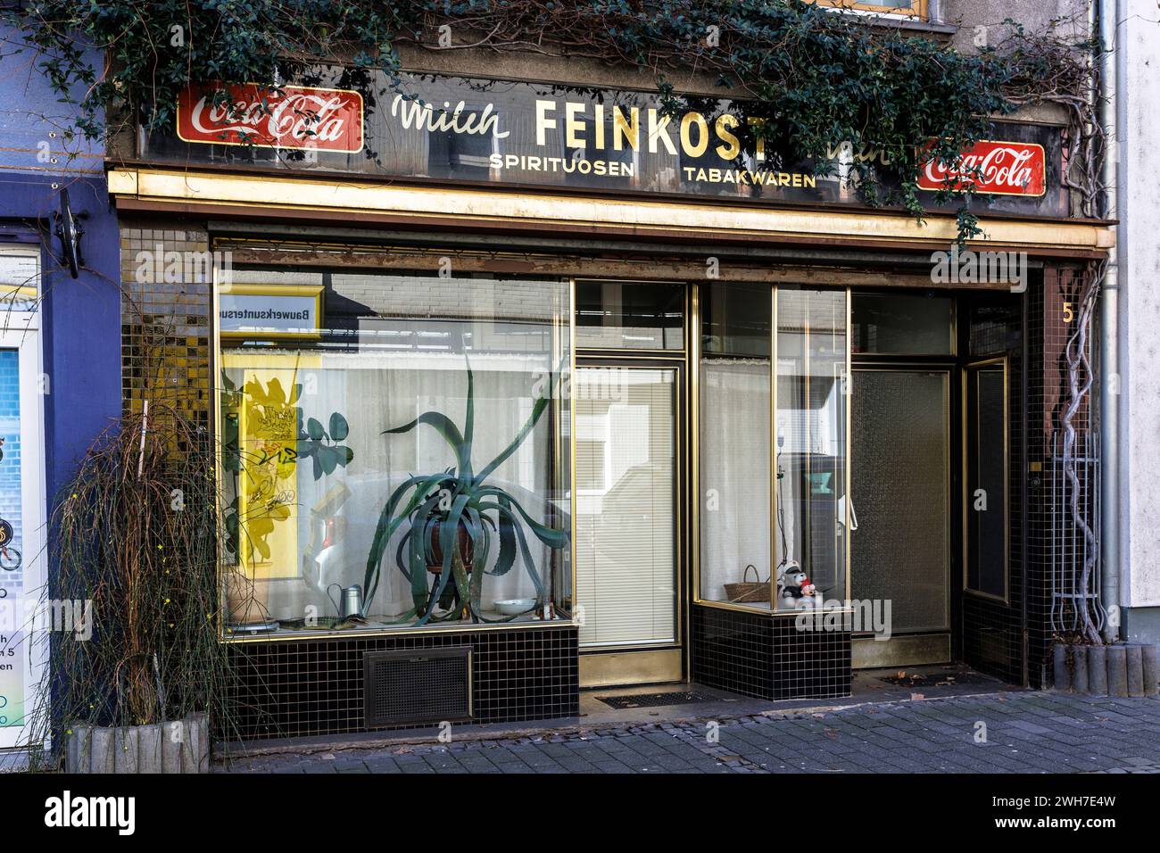 old closed shop on Ritterstrasse, Cologne, Germany. altes geschlossenes ...