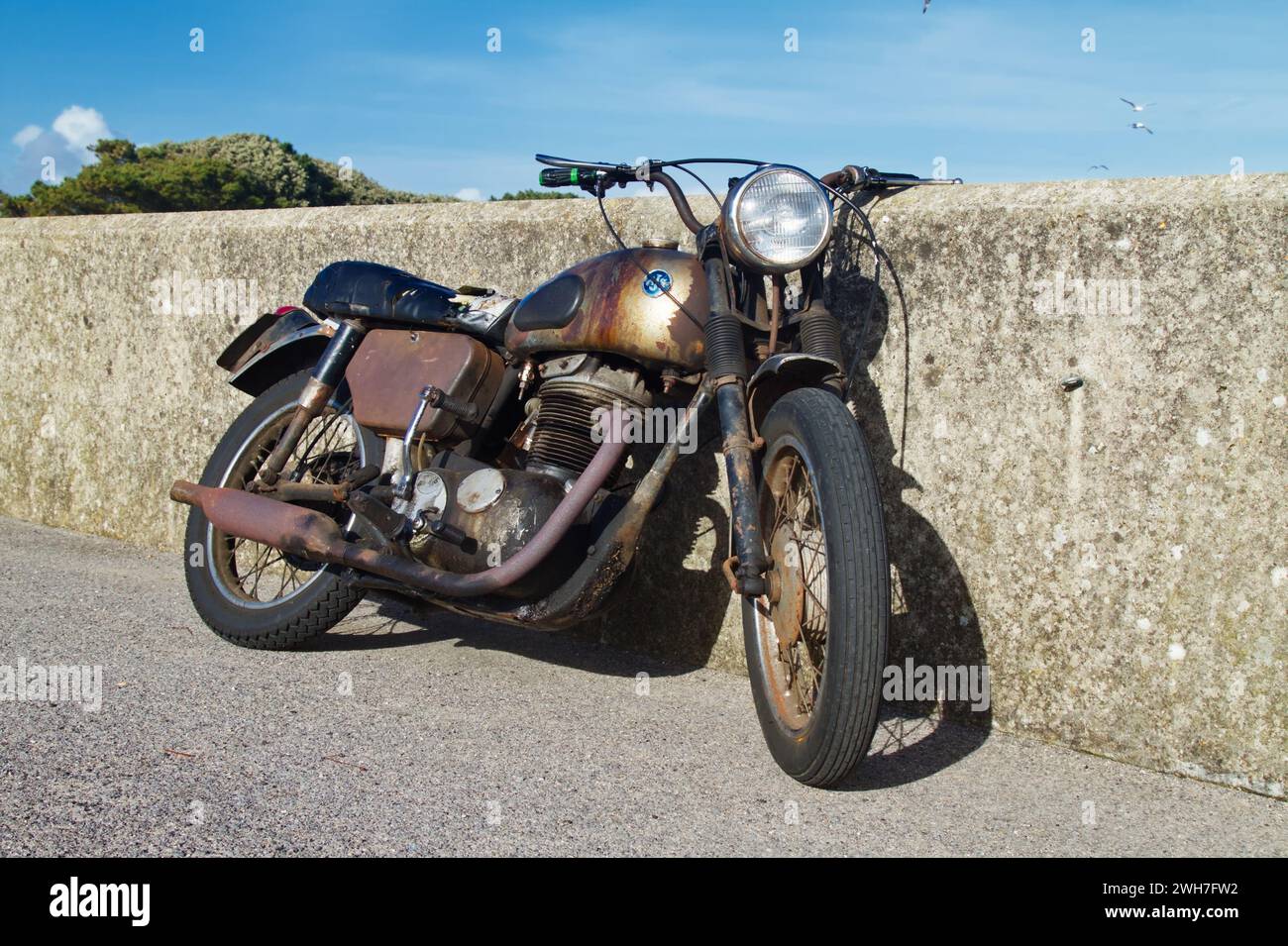 Rusty Old Vintage AJS, A J Stevens & Co Ltd, Motorbike Leaning Against A Wall, Christchurch, UK Stock Photo