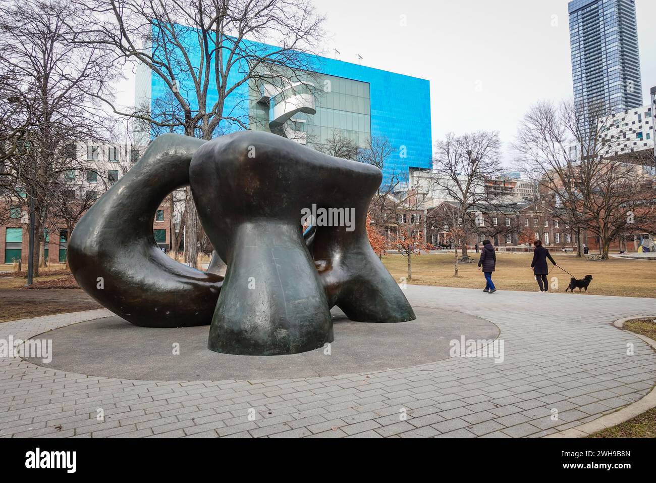 Henry Moore's monumental bronze sculpture, Large Two Forms, in Toronto's Grange Park Stock Photo