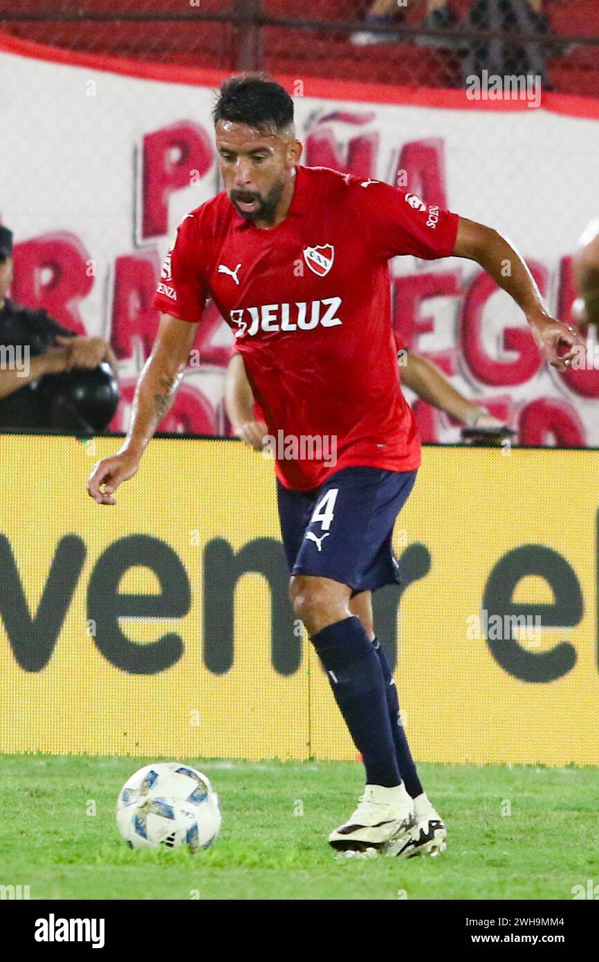 Buenos Aires, Argentina. 08th Feb, 2024. Mauricio Isla of Independiente during the match of 4th round of Argentina´s Liga Profesional de Fútbol at Tomas Adolfo Ducó Stadium ( Credit: Néstor J. Beremblum/Alamy Live News Stock Photo