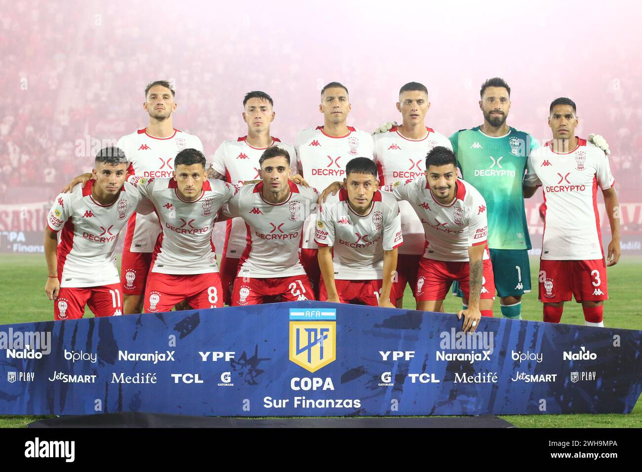 Buenos Aires, Argentina. 08th Feb, 2024. Team of Huracan during the match of 4th round of Argentina´s Liga Profesional de Fútbol at Tomas Adolfo Ducó Stadium ( Credit: Néstor J. Beremblum/Alamy Live News Stock Photo