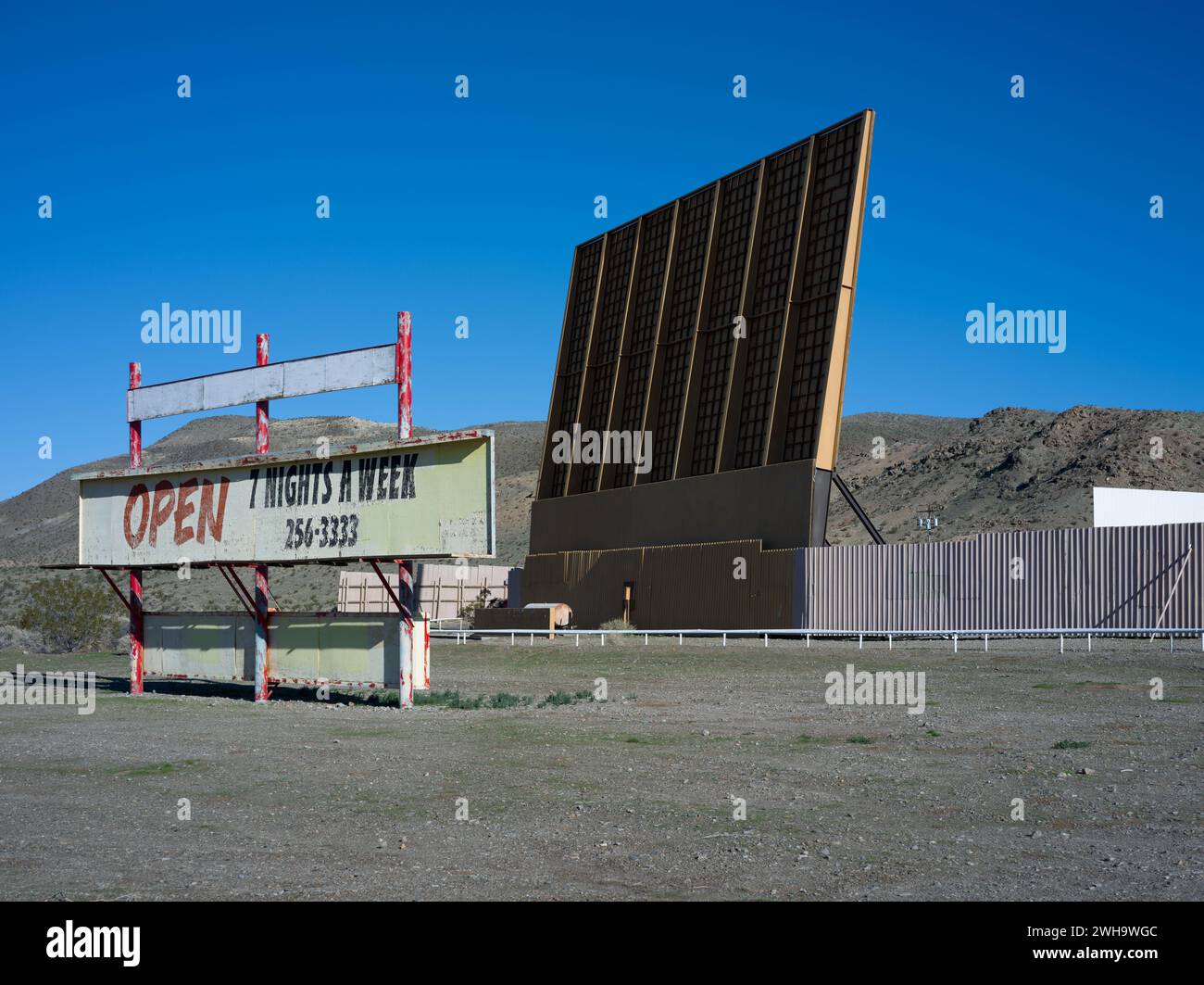 Abandoned DriveIn Movie Theater, Barstow California Stock Photo Alamy