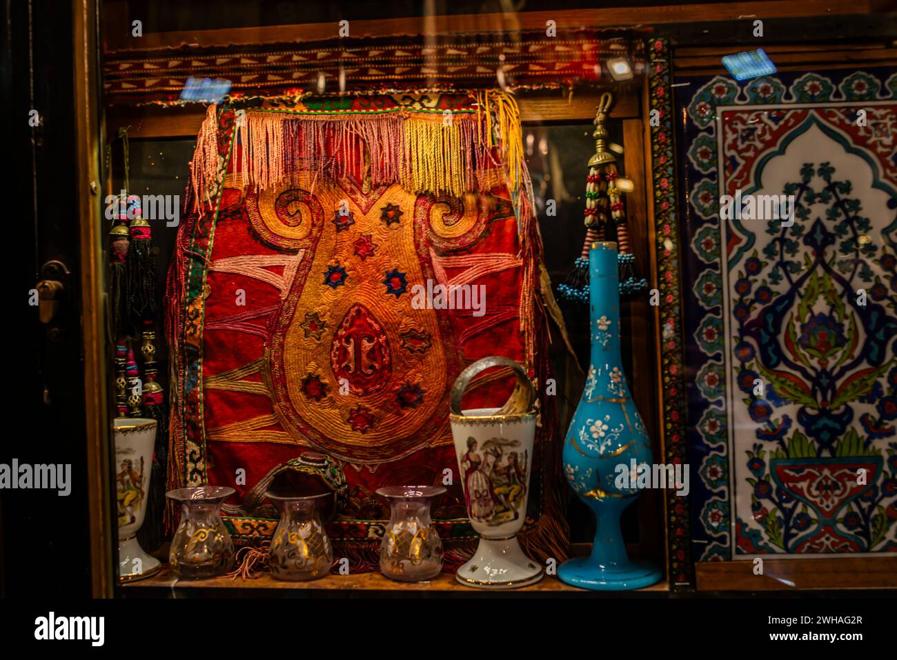 Discover the opulence of old Ottoman clothes and antiques, a showcase