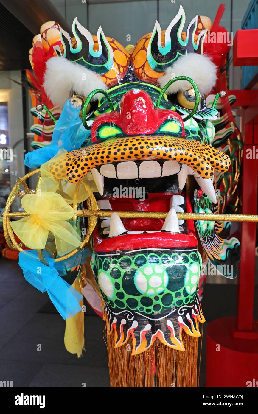 Dragon mask hi-res stock photography and images - Alamy, image size:866x1390