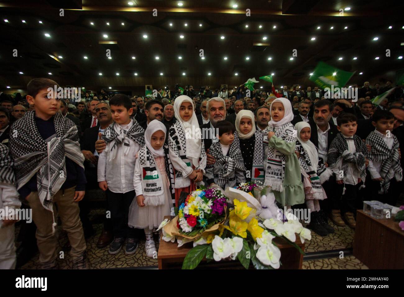 January 1, 2000: Gaziantep, Turkiye. 08 February 2024. Turkish children wearing the Palestinian kufiyah and scarf during the speech of the leader of the Al-Huda Party, Zekeriya YapÄ±cÄ±oÄŸlu, at the Martyr Kamil Cultural Center in the Turkish city of Gaziantep. The talk was part of the promotional program for candidates for the forthcoming municipal elections in Turkiye (Credit Image: © Zakariya Yahya/IMAGESLIVE via ZUMA Press Wire) EDITORIAL USAGE ONLY! Not for Commercial USAGE! Stock Photo