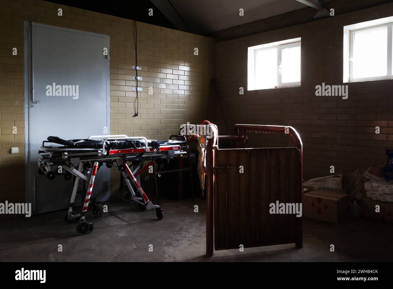 CHUBYNSKE, UKRAINE - FEBRUARY 8, 2024 - A room in an operating block is ...